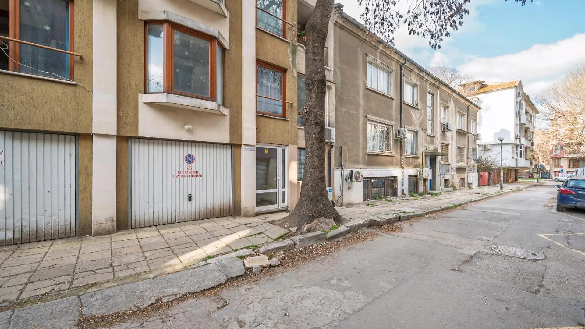 Central Studios With Patio Close To Sea Varna Apartment